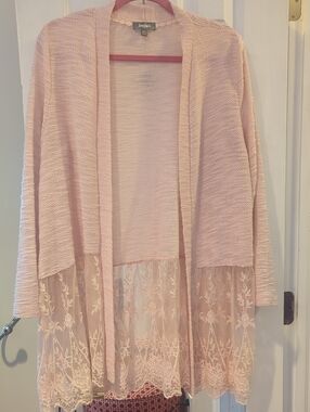 Neiman Marcus Light Pink Lace-Hem Open Cardigan